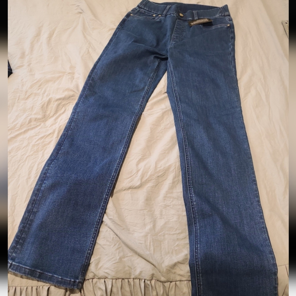 D&Co. Signature NWT Womens‎ 8 Tall Denim Pull On Jeans